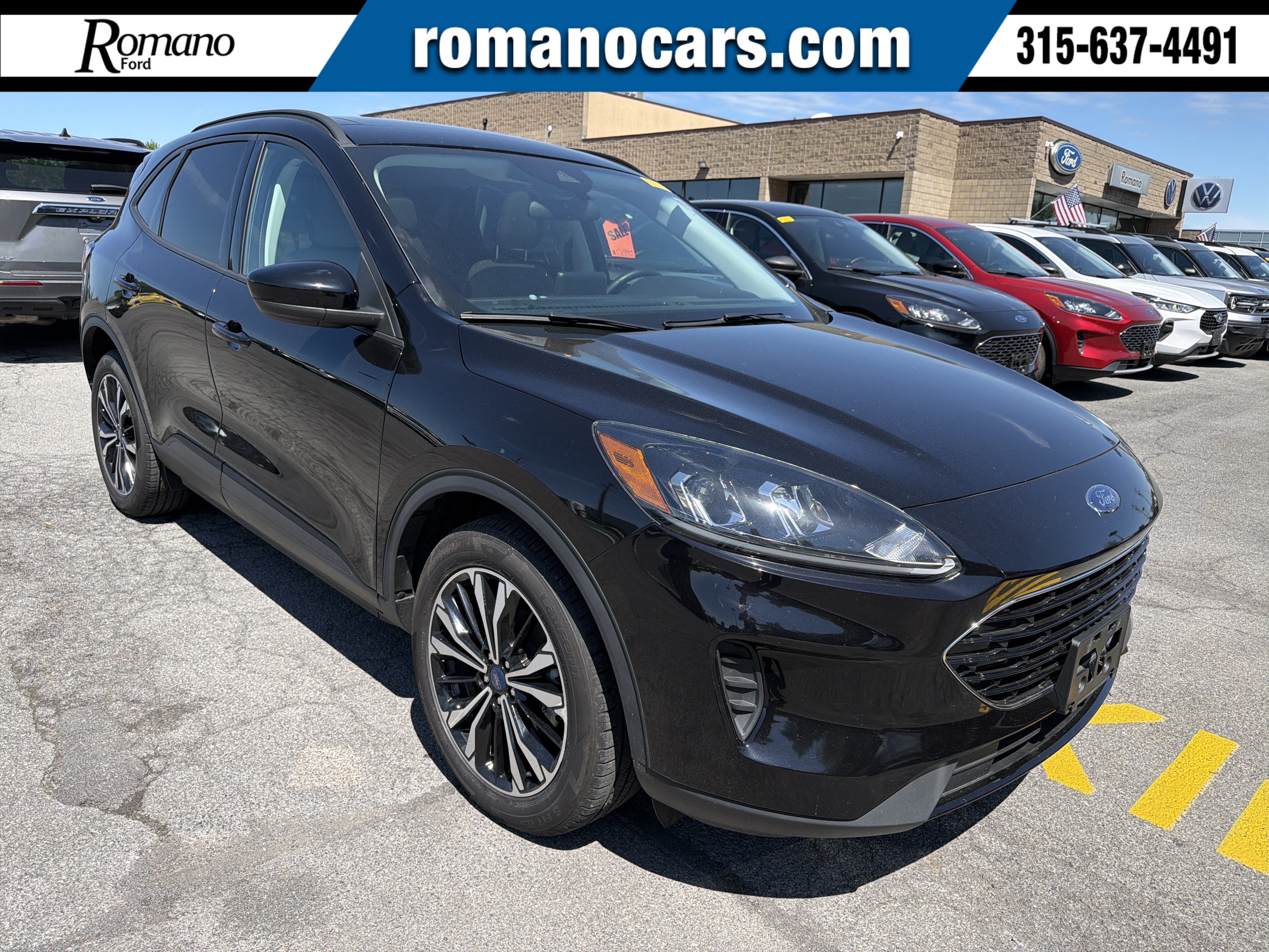 2022 Ford Escape SE in Black — front three-quarter view