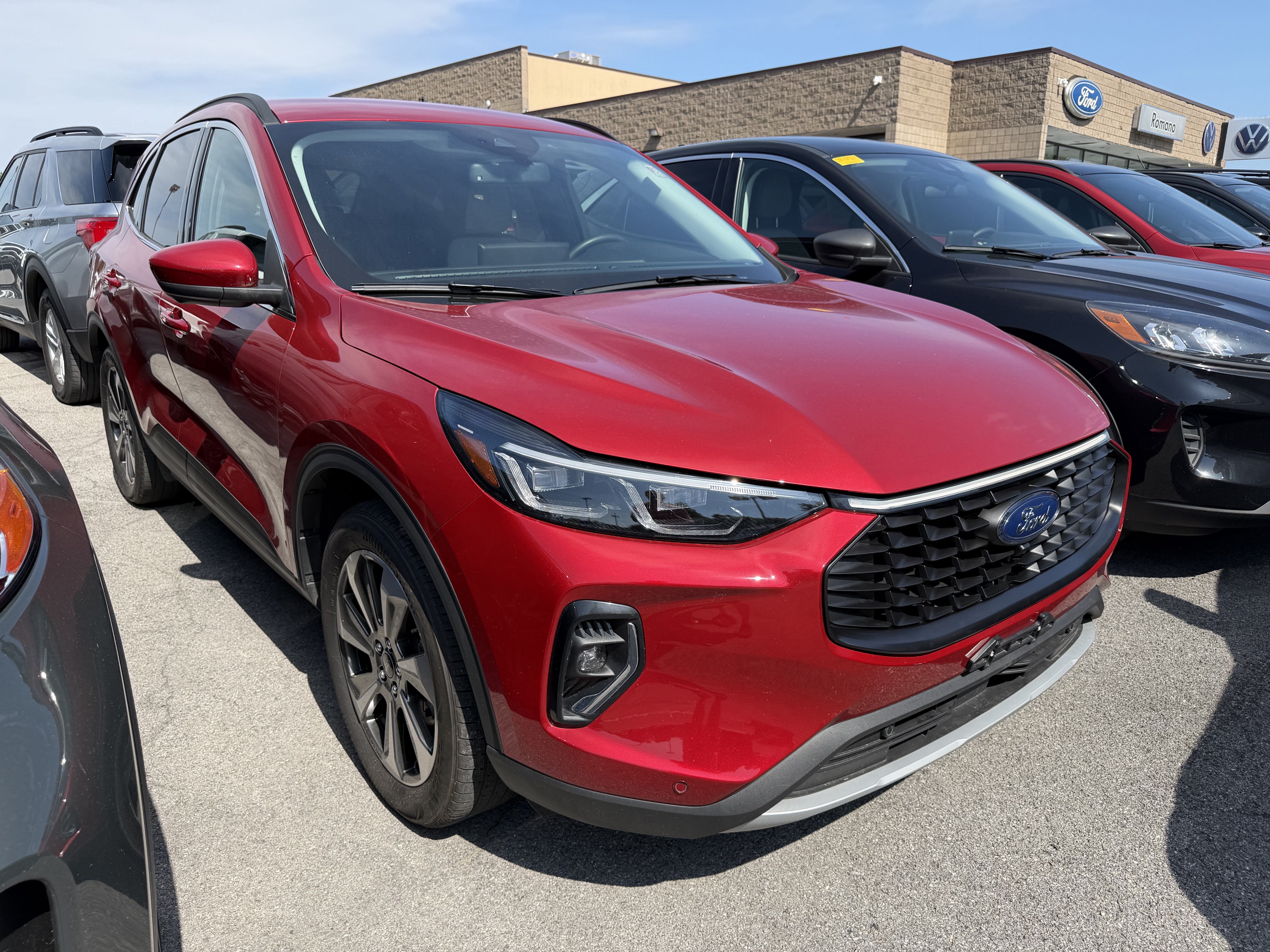 2023 Ford Escape — side profile view
