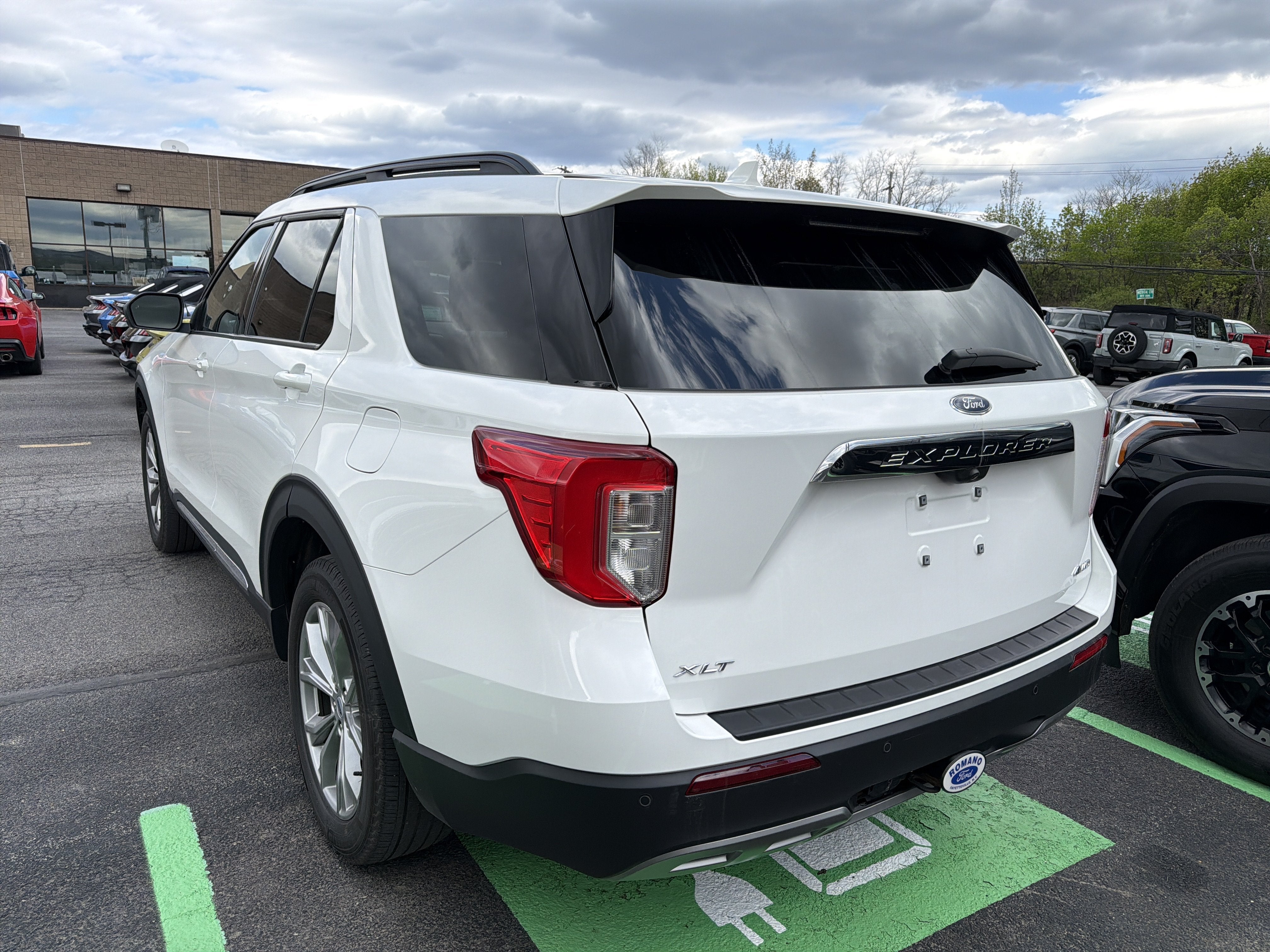 2023 Ford Explorer — detail view