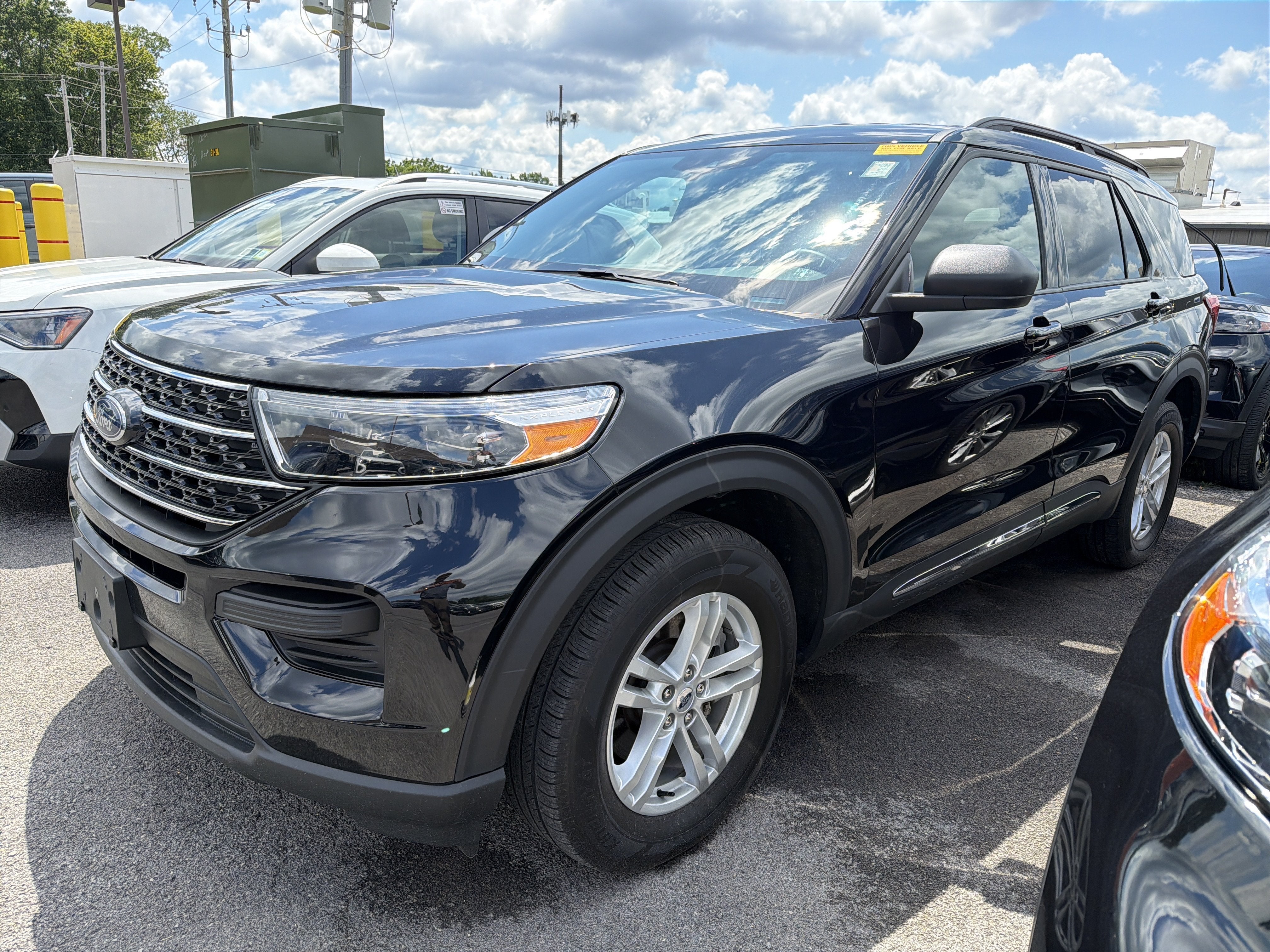 2023 Ford Explorer — interior view